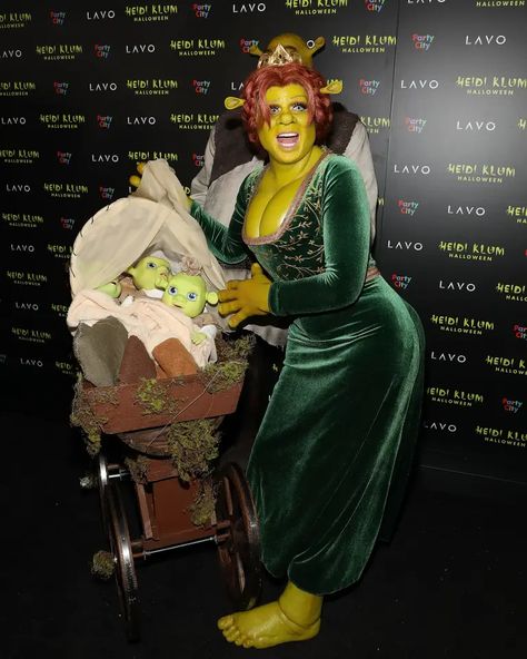 Heidi Klum Halloween Costume, Halloween City, Best Celebrity Halloween Costumes, Princess Fiona, Annual Halloween Party, Glamour Party, Celebrity Costumes, Trio Halloween Costumes, Cute Couple Halloween Costumes