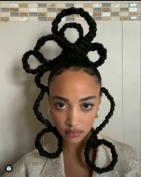 Braid Sculpture, Eclectic Hairstyles, Black Hair Editorial, Rave Hairstyles Braids, Editorial Braids, Afro Hair Drawing, Editorial Hairstyles, Creative Braids, Afro Hair Art