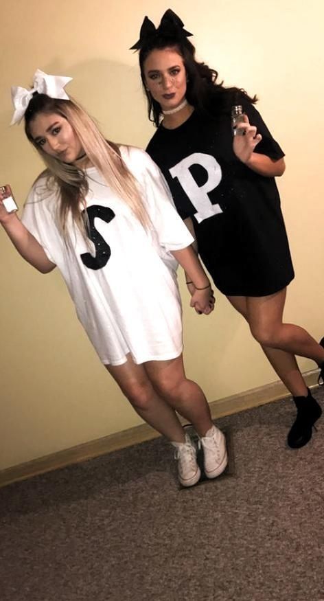 Salt And Pepper Costume, Pair Costumes, Bride Of Chucky Costume, Costumes For Teenage Girl, Best Celebrity Halloween Costumes, Halloween Costumes For Teens Girls, Matching Halloween Costumes, Celebrity Halloween