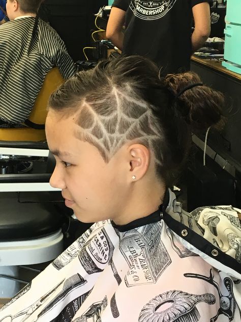 Cool side shave. Hair design. Fade. Spider web. Summer hair. Halloween hair design. Side Shave Design Men, Spider Web Shaved Side, Spiderweb Side Shave, Spider Web Undercut, Shaved Sides Designs, Spider Web Hair Design, Side Shave Design, Spider Web Hair, Shave Designs