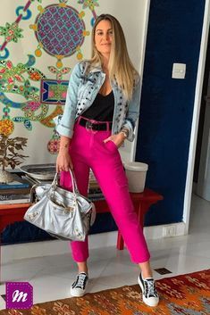 Pink Pants Outfit, Hot Pink Pants, Look Legging, Outfits Con Jeans, Mode Rose, Look Jean, Instagram Look, Fashion Mistakes, Pink Pants