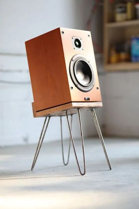 diy speaker stands Diy Bookshelf Speakers, Wooden Speaker Stands, Speaker Stands Diy, Bookshelf Speaker Stands, Floor Speakers, Retro Speakers, Wood Speakers, Wooden Speakers, Vintage Speakers