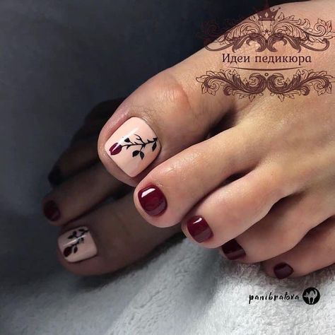 Red Pedicure Toenails, Nails Red Design, Pedicure Toenails, Red Pedicure, Pedicure Gel, Feet Nail Design, Toe Nail Color, Pretty Toe Nails, Cute Toe Nails