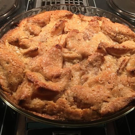 Juicy Apple Pie, Swedish Apple Pie, Easy Healthy Dessert, Apple Pie Cake, Traditional Apple Pie, Apple Pie Recipe Easy, Pecan Topping, Apple Pies, Healthy Desserts Easy