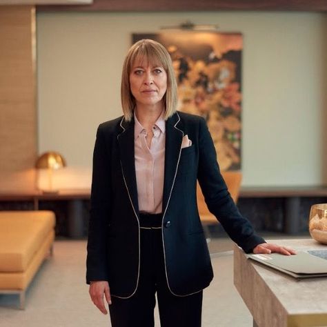 Nicola Walker, 50s Hairstyles, Screen Shot, Split, Blazer