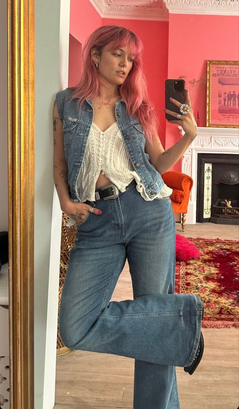 Florence Given, 70s Outfits, Spring Fits, Rocker Style, Funky Fashion, Hippie Outfits, Colourful Outfits, Pink Hair, Stories Instagram