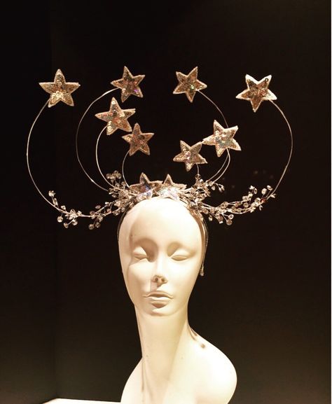 Excited to share this item from my #etsy shop: Star Headpiece-  Diner en blanc- Mad Hatter Headdress- Silver Fascinator- Out of Space Costume- Galaxy Headpiece Star Headpiece, Silver Fascinator, Space Costumes, Costume Inspirations, Diy Star, All White Party, Costume Hats, White Party, Derby Hats