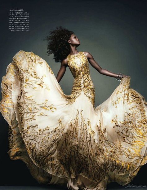 The Blacker The Berry, Mode Editorials, Ellie Saab, Couture Mode, Vogue Japan, Anna Sui, Zac Posen, Fashion Weeks, Looks Chic