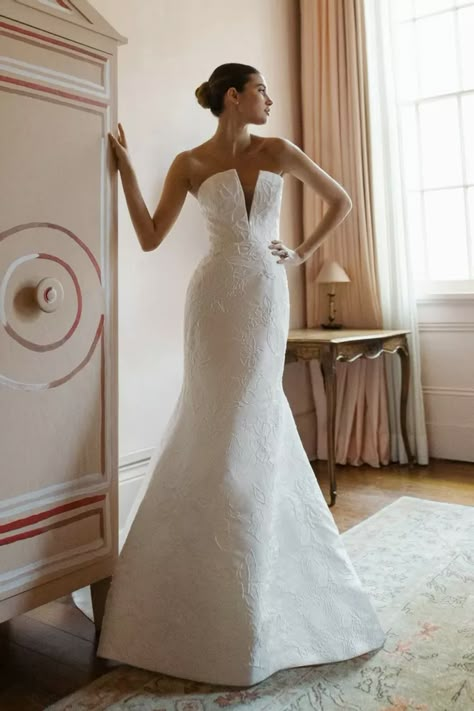 Anne Barge Couture Style #Tori. Sareh Nouri Bridal, Bond Wedding, Anne Barge Wedding Dresses, Beaded Wedding Dresses, Styles Of Wedding Dresses, Plain Wedding Dress, Anne Barge, Invisible String, Love Couture