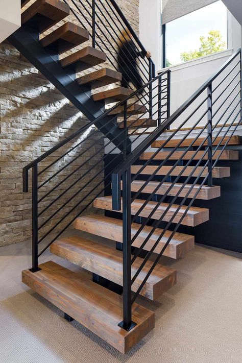 Home Staircase Design, Home Staircase, Staircase Styles, House Mediterranean, Sugar Beet, Floating Stairs, Floating Staircase, Modern Stairs, Modern Staircase