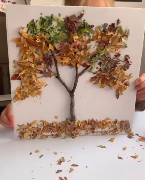 Autumn Tree Craft, Leaf Crafts Kids, Dry Leaf Art, Leaf Projects, Dry Leaves, Keep Kids Busy, Tree Craft, Hand Crafts For Kids, Leaf Crafts