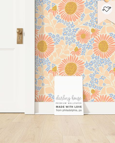 70s Inspired Wallpaper, Colorful Retro Wallpaper, Bathroom Funky, Colorful Maximalist Decor, Wildflower Wallpaper, Colorful Maximalist, Maximalist Aesthetic, Sunflower Daisy, Property Design