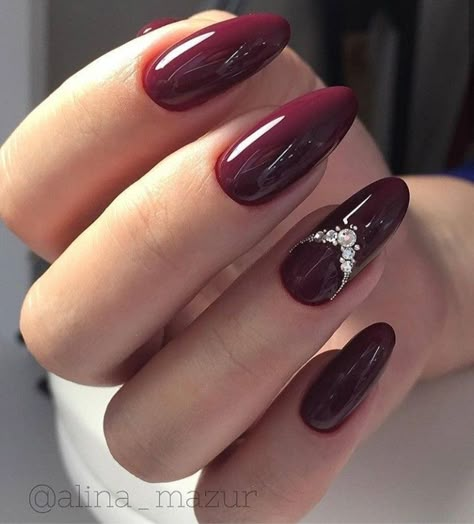 Shimmer Nail Art, Burgundy Nail Art, Burgundy Nail Designs, Red Stiletto Nails, Dark Red Nails, Wine Nails, Red Acrylic Nails, Burgundy Nails, Nails 2021