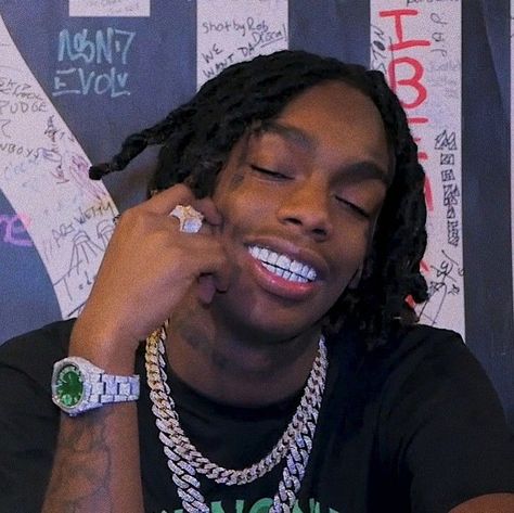 Ynw Melly Wallpapers, Aesthetic Rap, Rapper Aesthetic, Lowkey Rapper, Ynw Melly, Cute Dreads, Boujee Aesthetic, Man Crush Everyday, Rap Aesthetic