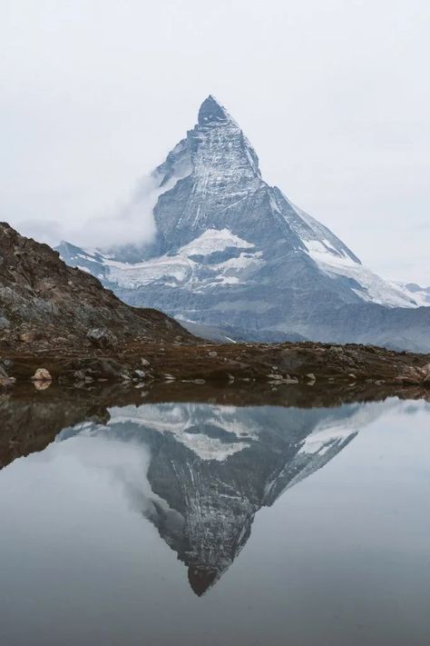 Bujo Pictures, Europe Pictures, Riffelsee Zermatt, Matterhorn Mountain, Climbing Art, Alpine Flowers, Reflection Photos, Lake Side, Winter Mountain