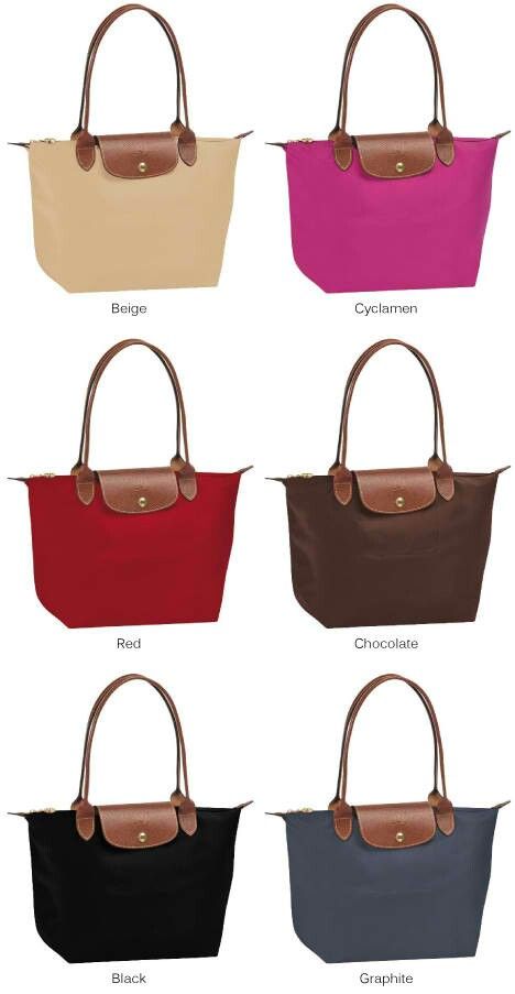 Longchamp tote bags seriously love the style, colors & functionality of these bags! Stitch fix stylists please take note :) Longchamp Bag Outfit, Longchamp Beige, Longchamp Outfit, Longchamp Tote Bag, Longchamp Purse, Bag Longchamp, Longchamp Tote, Usa Shoes, Longchamp Bag