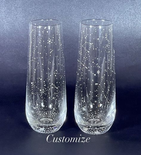 CUSTOMIZE Your Own Set of 2 Hand-painted Constellation Stemless Champagne Flutes, 10 oz You can customize these celestial glasses in several ways! Such as: - Have a  dates written on the bottom of the glasses (as there is no base, the surface area is too small for names) - Choose which constellations you would like painted on the glasses (up to 4 constellations per glass) - Want the night sky painted on the glasses from a specific location and date? I can find what constellations were visible th Constellation Wedding Theme, Starry Night Wedding Theme, Night Sky Wedding, Constellation Wedding, Star Themed Wedding, Celestial Wedding Theme, Galaxy Wedding, Starry Night Wedding, Forest Theme Wedding