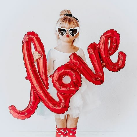 Valentines Day Minis, Valentines Photo Ideas, Valentine Photo Ideas, Valentines Mini Session, Valentines Baby Photos, Valentine Pics, Valentines Minis, Valentines Pictures, Valentines Photos