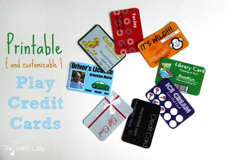 Printable (and Customizable!) PLay Credit Cards - Make a play wallet with customized cards for your child. Kids Credit Card, Credit Card Template, Pretend Play Printables, Dramatic Play Preschool, Card Templates Printable, Dramatic Play Centers, Play Money, Club Card, Card Templates Free