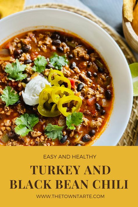 healthy, hearty chili with black beans, topped with cilantro, cilantro and sour cream Ground Turkey And Black Beans, Turkey Black Bean Meatballs, Turkey Chili With Black Beans, Ground Turkey Black Bean Chili, Ground Turkey Black Bean Recipes, Turkey And Black Bean Chili, High Heat Turkey Recipe, Young Turkey Recipe, Turkey Bean Chili