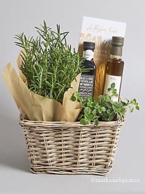 Italian Herb Garden, Homemade Gift Baskets, Gift Basket Ideas Christmas, Wine Baskets, Wine Gift Baskets, Christmas Gift Basket Ideas, Themed Gift Baskets, Diy Gift Baskets, Lunchbox Ideas