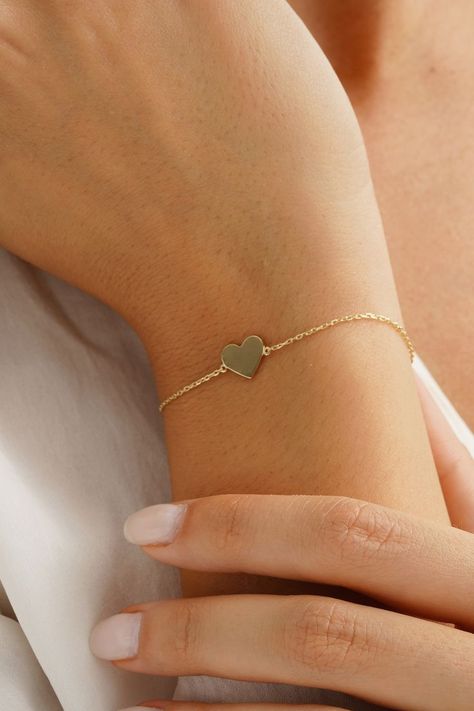 Girlfriend Bracelet Gift, Bracelet For Girlfriend, Heart Bracelet Gold, Braclets Gold, Girlfriend Bracelet, Wedding Jewelry Simple, Gold Bracelet Simple, Gold Heart Bracelet, Wrist Jewelry