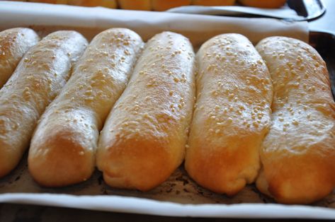 Bratwurst Buns Recipe, Sourdough Brat Buns, Homemade Brat Buns, Bratwurst Buns, Brat Buns Recipe, Brat Buns, Buns Recipe Easy, Veggie Side Dish Recipes, Diy Foods