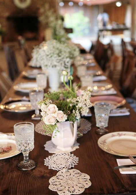 Vintage Wedding Reception, Doily Wedding, Southern Vintage, Wedding Rentals Decor, Vintage Wedding Ideas, Table Runners Wedding, Vintage Weddings, Southern Weddings, Wedding Table Decorations