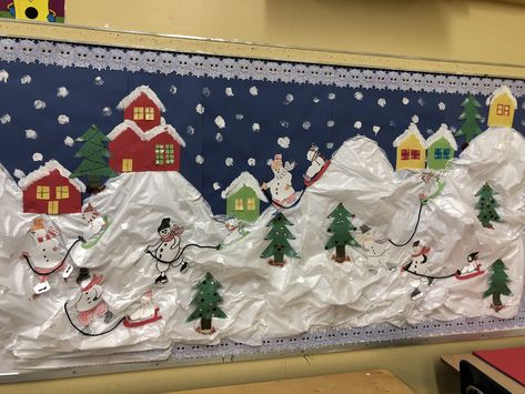 Christmas Decor In School, Christmas Village School Hallway, Winter Board Ideas, Christmas Board Decoration, Winter Bulletin Board Ideas, Christmas Cubicle Decorations, Winter Classroom Decorations, Door Decorations Classroom Christmas, Classroom Christmas Decorations