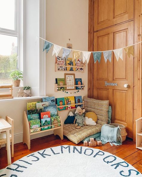 READING CORNER ❤️ Did your little one’s book collection grow this Christmas? I love this reading corner created @lifeatolddenehouse - spot… | Instagram Reading Corner Playroom, Kids Reading Corner Ideas, Toddler Corner In Living Room, Kids Room Reading Corner, Baby Reading Corner, Lily Nursery, Literacy Corner, Kids Reading Corner, Nursery Reading