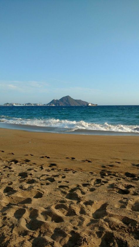 Mazatlan Beach, Mexican Beaches, Outdoor Shoot, Vision Board Pictures, Aesthetic Japan, Explore Nature, Cozumel, Sunset Pictures, Beach Lovers