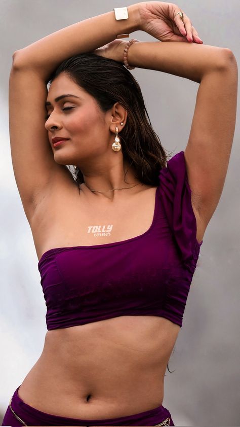 Tollycorner on Twitter: "𝙋𝙖𝙮𝙖𝙡 𝙍𝙖𝙟𝙥𝙪𝙩 ).( 🥵👅 Pics Size: 115MB https://t.co/uKLDEGflAm" / Twitter Payal Rajput Hottest, Payal Rajput, Backless Blouse Designs, Alkaram Studio, Indian Photoshoot, Indian Dresses Traditional, Reality Shows, Trending Fashion Outfits, Indian Actress Hot Pics