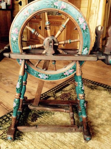 Wheel Repair, Spinning Wool, Wheel Art, Nice One, Spinning Wheels, Drop Spindle, Spinning Yarn, Spinning Fiber, Spinning Wheel