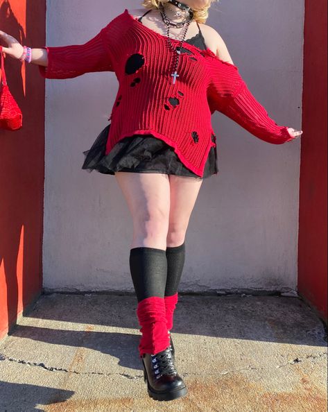 jfashion punk goth egirl aesthetic Black And Red Goth Outfit, Devilcore Aesthetic Outfit, Colorful Goth Outfits, Goth Valentines Day Outfit, Grudge Aesthetics Outfits, Human Animatronics, Red Goth Outfits, Kawaii Goth Aesthetic, Yami Kawaii Outfit