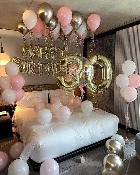 Bae Birthday, Flowers Balloons, Balloons Flowers, Birthday Room Decorations, 30th Birthday Decorations, Birthday Ideas For Her, Happy 16th Birthday, Personalized Balloons, Birthday Inspo