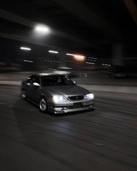 Fast Photography, Grunge City, Car Drift, Car Deco, Jdm Wallpaper, Silver Car, Pimped Out Cars, Cool Car, City Night