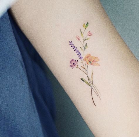 Dainty Color Flower Tattoos, Colour Wildflower Tattoo, Wildflower Tattoo Wrist, Small Colored Flower Tattoos, Wildflower Tattoo Colorful, Lavender And Poppy Tattoo, Fine Line Flower Tattoo Color, Watercolor Bouquet Tattoo, Fine Line Colour Tattoo