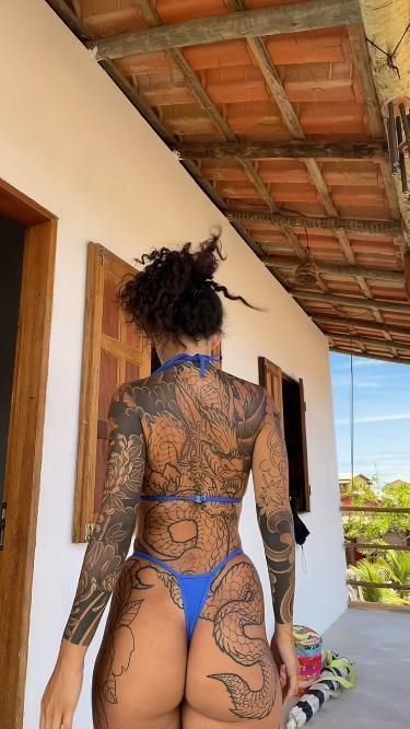 Goddess Back Tattoo Women, Outside Leg Tattoo, Different Dragon Tattoo Styles, Beautiful Art Tattoos, Tattoo Back Placement For Women, One Arm Tattoo Woman, Arm Tattoos For Women Black Woman, Tattoo All Arm, Woman Tattoo Ideas Arm