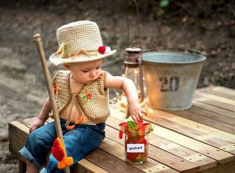 Fishing Photo Shoot, Baby Pictures Ideas, Crochet Fishing, Fishing Baby Shower Theme, Fishing Outfit, Fishing Baby, Fishing Clothes, Fishing Birthday Party, 1st Birthday Pictures