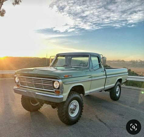 Old Chevy Truck Aesthetic, Ford Aesthetic Truck, Old Trucks Vintage Aesthetic, Vintage Trucks Aesthetic, Old Ford Truck Aesthetic, Old Chevy Trucks 1970, Old Trucks Aesthetic, Old Pickup Truck Aesthetic, 1980 Ford Truck