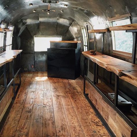 Wood paneled floor... Awesome shelves/counters. One or two of them would be perfect. Retro Camper Interior, Camper Interior Ideas, Air Stream, Airstream Campers, Airstream Remodel, Airstream Interior, Bus Living, Airstream Renovation, Vintage Airstream