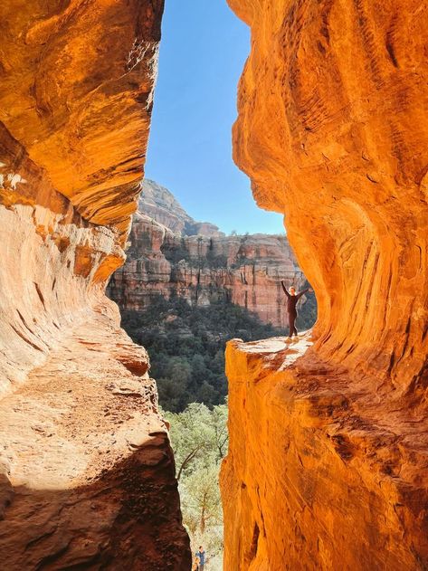 How To Hike to Boynton Canyon & Subway Cave, Sedona, Arizona Places To Go In Arizona, Hiking Locations, Detroit Photography, Hikes In Arizona, Things To Do In Sedona, Sedona Hikes, Crater Lake Oregon, Visit Sedona, Arizona Camping