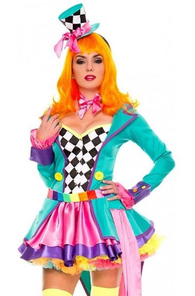 Costume Ideas for Women: Top Five Mad Hatter Costumes for Women (Alice in Wonderland) Wonderland Halloween, Halloween Parejas, Mad Hatter Costume, Plus Size Halloween Costume, Mad Hatter Party, Alice In Wonderland Costume, Plus Size Costumes, Wonderland Costumes, Black Tees