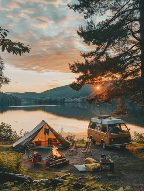 Granola Core, Camping Goals, Roadtrip Aesthetic, Cozy Campfire, Cozy Travel, Vintage Vw Bus, Travel Inspiration Destinations, Wooden Cabins, Camper Life