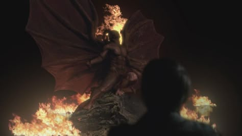 Will Graham Red Dragon, Hannibal Aesthetic Red, The Great Red Dragon, Hannibal Visuals, The Great Red Dragon Hannibal, Great Red Dragon, Hannibal Aesthetic, Hannibal Wallpaper, Hannibal Suit