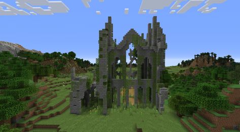 Overgrown remains of an old, forgotten gothic cathedral. Vines and leaves climb the stone pillars as nature claims this ancient place of worship, while... Ruins Minecraft, Minecraft Ruins, Chalet Minecraft, Cathedral Ruins, Minecraft Banner Designs, Minecraft Cottage, Minecraft Castle, Minecraft Medieval, Stone Pillars