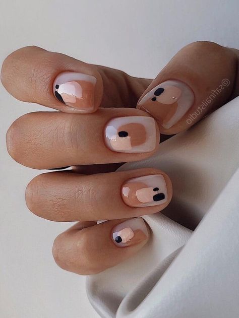 Taupe Nails, Brown Nails Design, Natural Nail Designs, Milky Nails, Cute Nails For Fall, Modern Nails, Short Square Nails, Minimal Nails, Geometric Nail