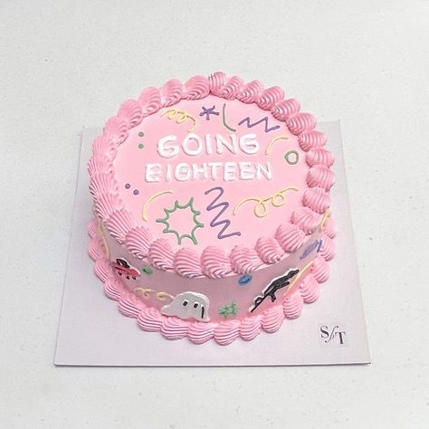 Going Eighteen Cake, Kpop 18th Birthday Cake, Seventeen Kpop Birthday Ideas, Seventeen Cakes Kpop, Seventeen Kpop Birthday Cake Ideas, Jeonghan Birthday Cake, Going 17 Cake, Seventeen Cake Design Kpop, Svt Cakes Ideas