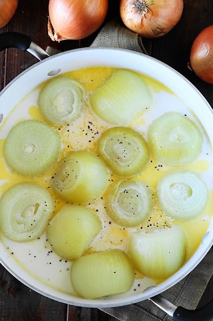 How to Make Boiled Onions image Boiler Onions Recipe, Boiled Onions Recipe, Boiled Onions, Pearl Onion Recipe, The Kitchen Is My Playground, Keto Diet Vegetables, Sides Recipes, Boiled Food, Pearl Onions