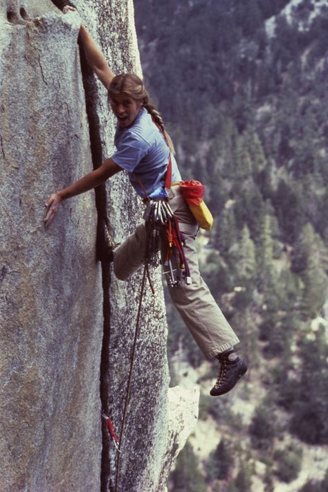 Climbing Board, Lynn Hill, Climbing Girl, Copper Wedding, Rock Climbers, Ice Climbing, Vintage Inspiration, Mountain Climbing, Granola Girl